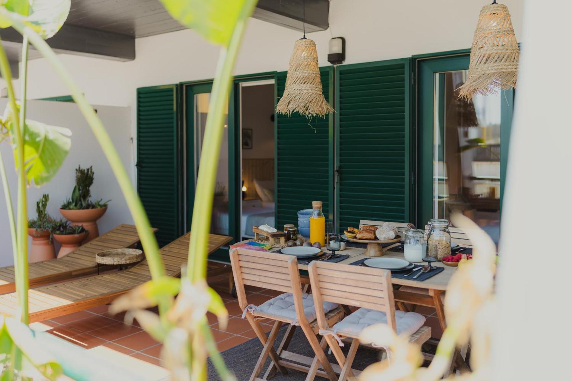 Surf Guesthouse - 7Min Walk To The Beach Pataias Exterior photo